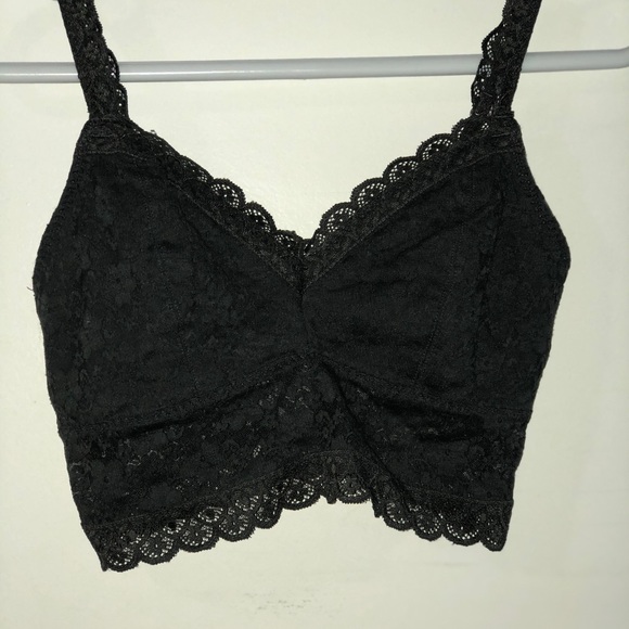 Laced crop top - Picture 2 of 3